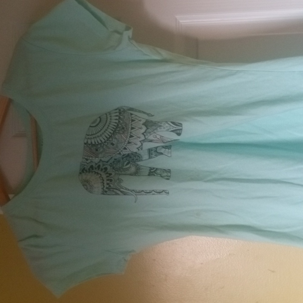 Elephant tee